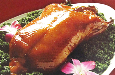 香ばしく焼き上げた北京ダック